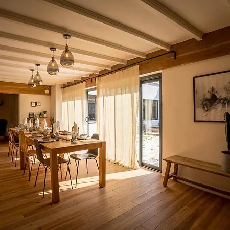 Hjem Port Blanc A Breathtaking Setting Facing Th