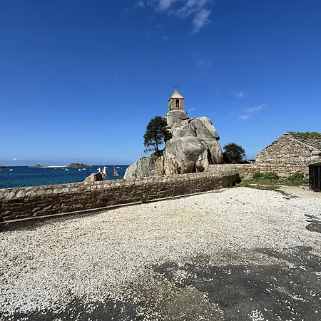 Hjem Port Blanc A Breathtaking Setting Facing Th * Penvénan